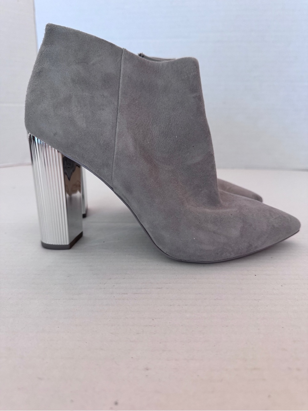 Michael Kors Women's Paloma Ankle Boot Size 7.5 Gray With Silver Heel Club Chic